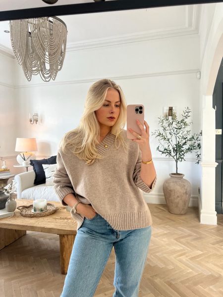 H&M jumper and jeans, Jewellery Monica Vinader

#LTKeurope #LTKstyletip #LTKSeasonal