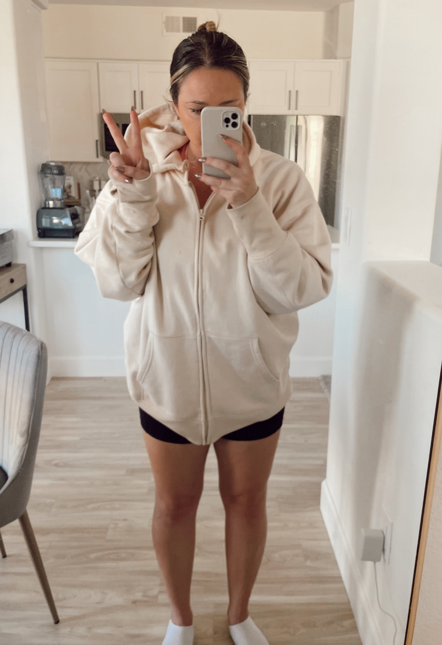 Current fav zip up hoodie!! ❄️