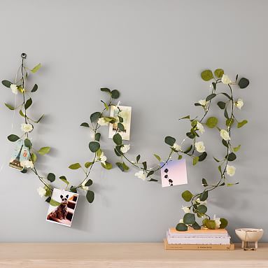 Vine Garland with Fairy Lights & Photo Clips


Limited Time Offer
$31


$39 | Pottery Barn Teen