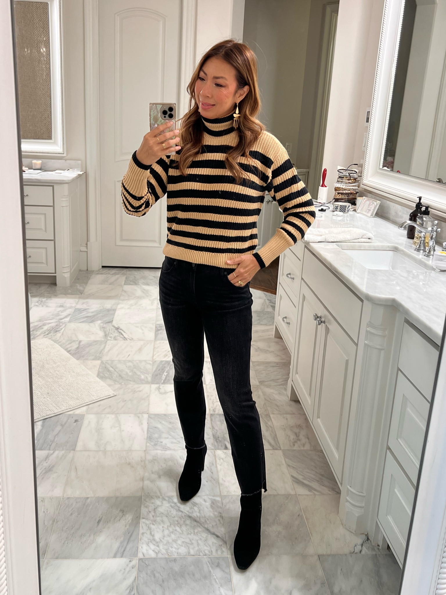 Cozy Striped oversized turtleneck & black wide leg crops 🤎🖤 #styleofsam #cabiclothing

#LTKover40 #LTKstyletip #LTKSeasonal