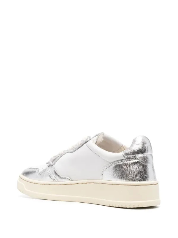 Autry Medalist low-top Sneakers | White | FARFETCH | Farfetch Global