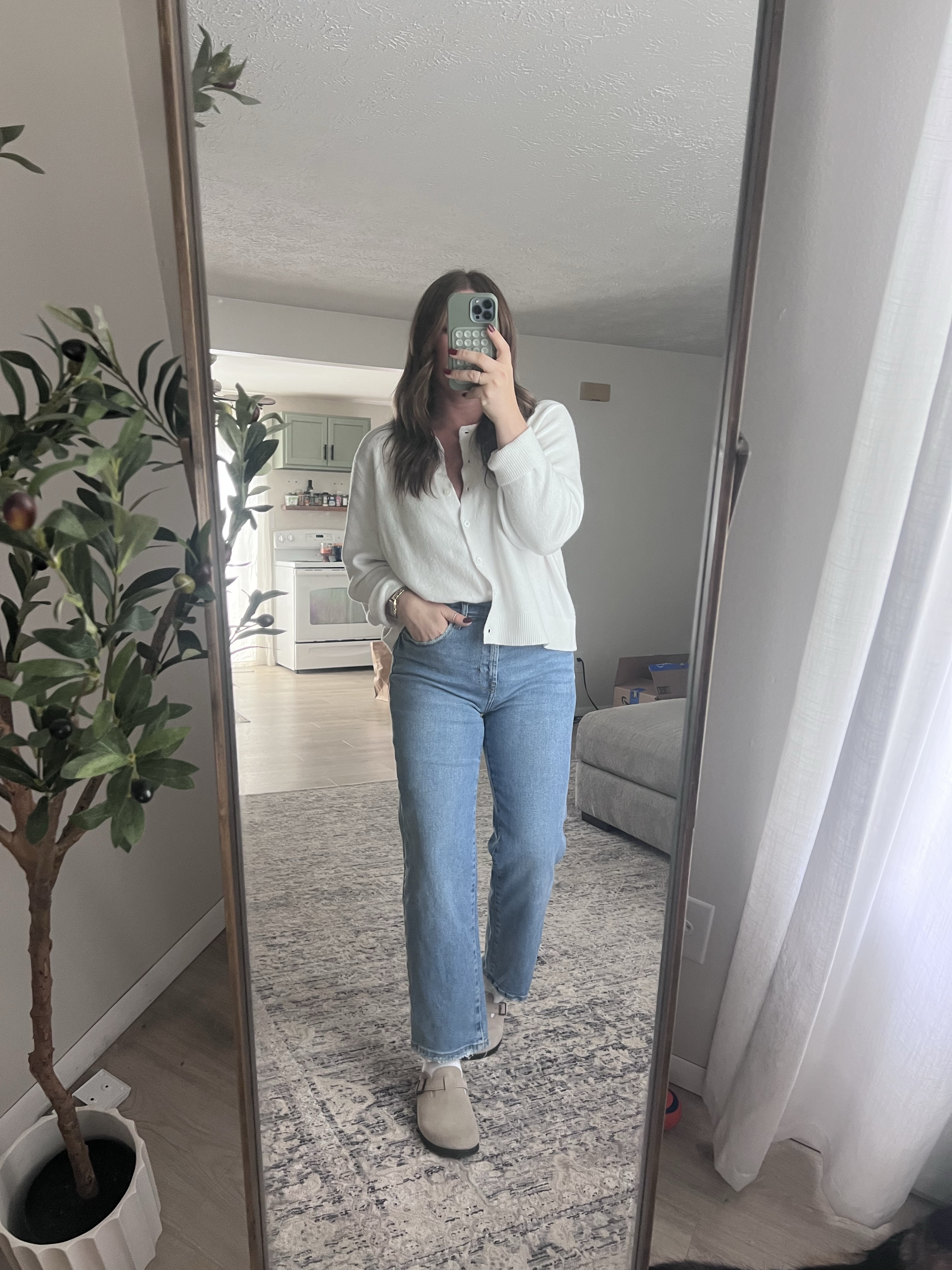 Casual fall outfit

#LTKFindsUnder50 #LTKStyleTip #LTKShoeCrush