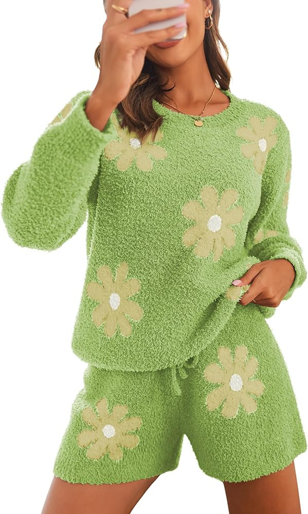 Ekouaer Fuzzy Fleece Pajamas 2 Piece Warm Soft Lounge Set Long Sleeve Sweater Top and Shorts Loun... | Amazon (US)