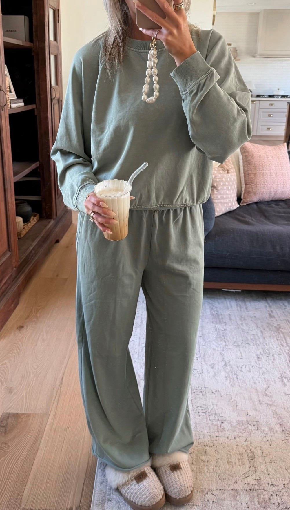 GAP sweats 🤍