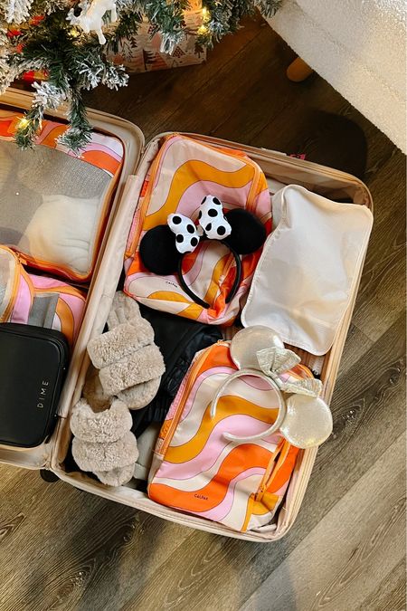 Packing 3 trips in 1 suitcase!!

Disneyland outfits, Disneyland packing, packing cubes, pack with me, pack my bag, pack my suitcase, what’s in my suitcase, Disney sweatshirt, fall outfit ideas, winter outfit ideas

#LTKtravel #LTKstyletip #LTKshoecrush
