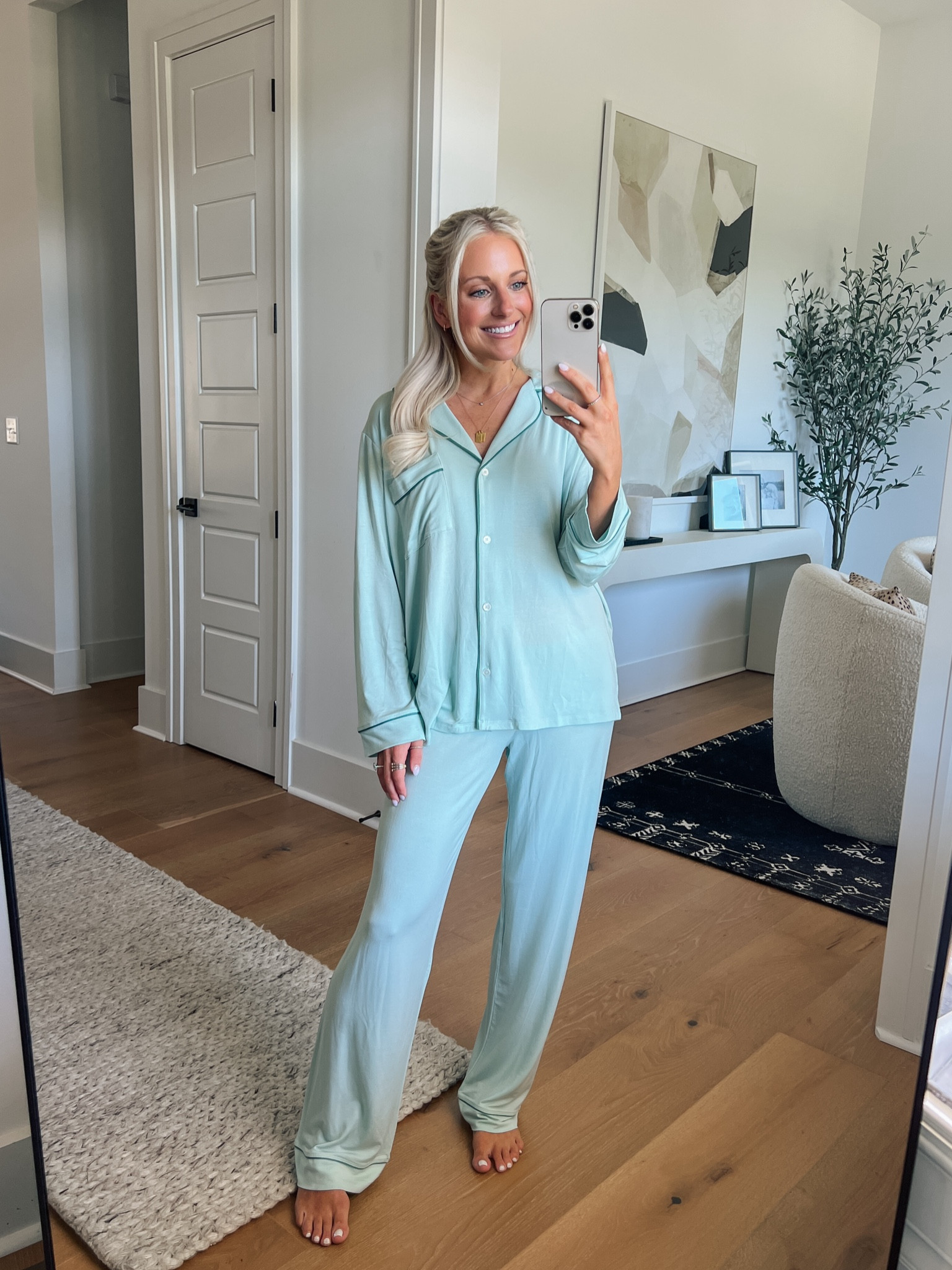 Wearing a small — wish they were high waisted and had pockets but they feel like BUTTER 

#LTKstyletip #LTKGiftGuide