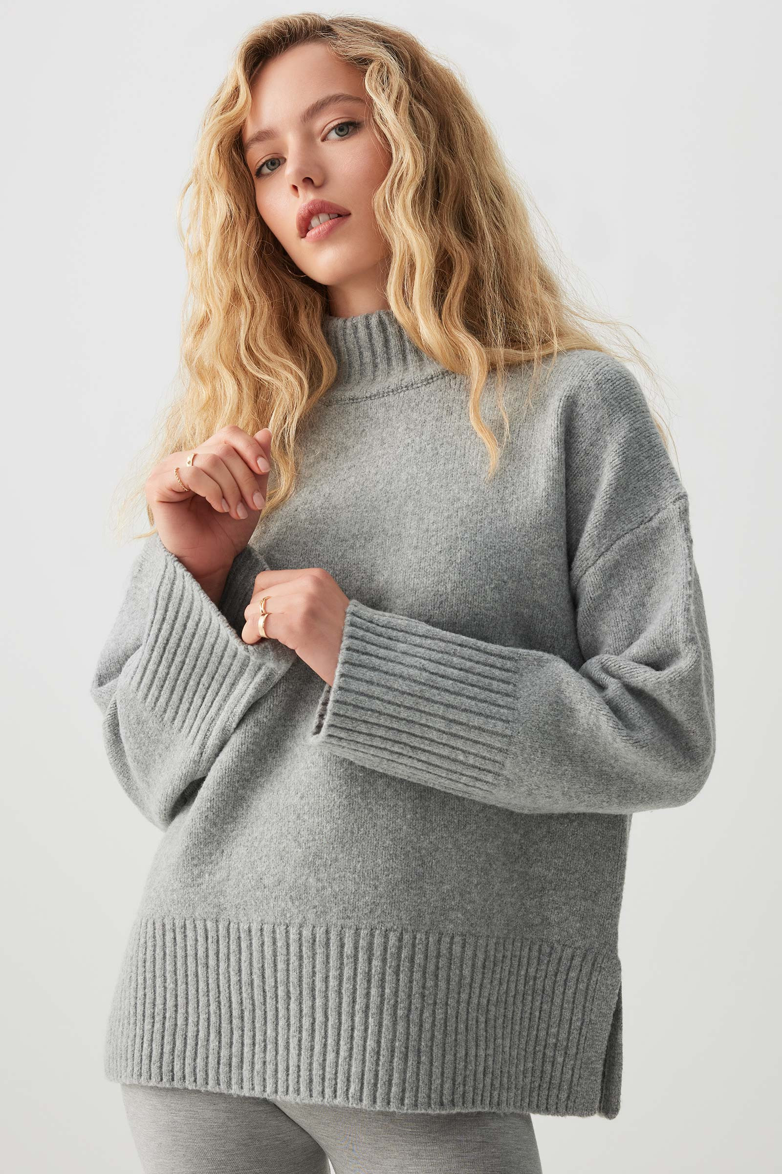 Long Mock Neck Sweater | Ardene