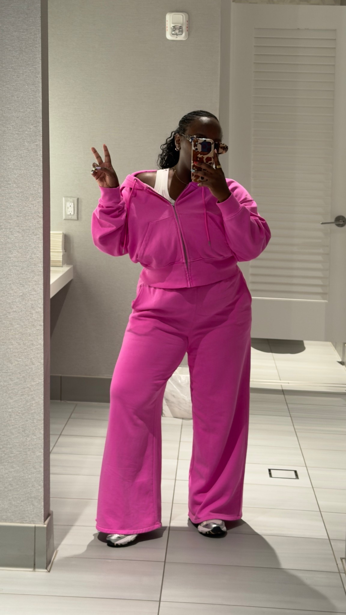 With the back and forth weather, it was the perfect day to throw on this Gap sweat suit 💕

#LTKMidsize #LTKgrwm
