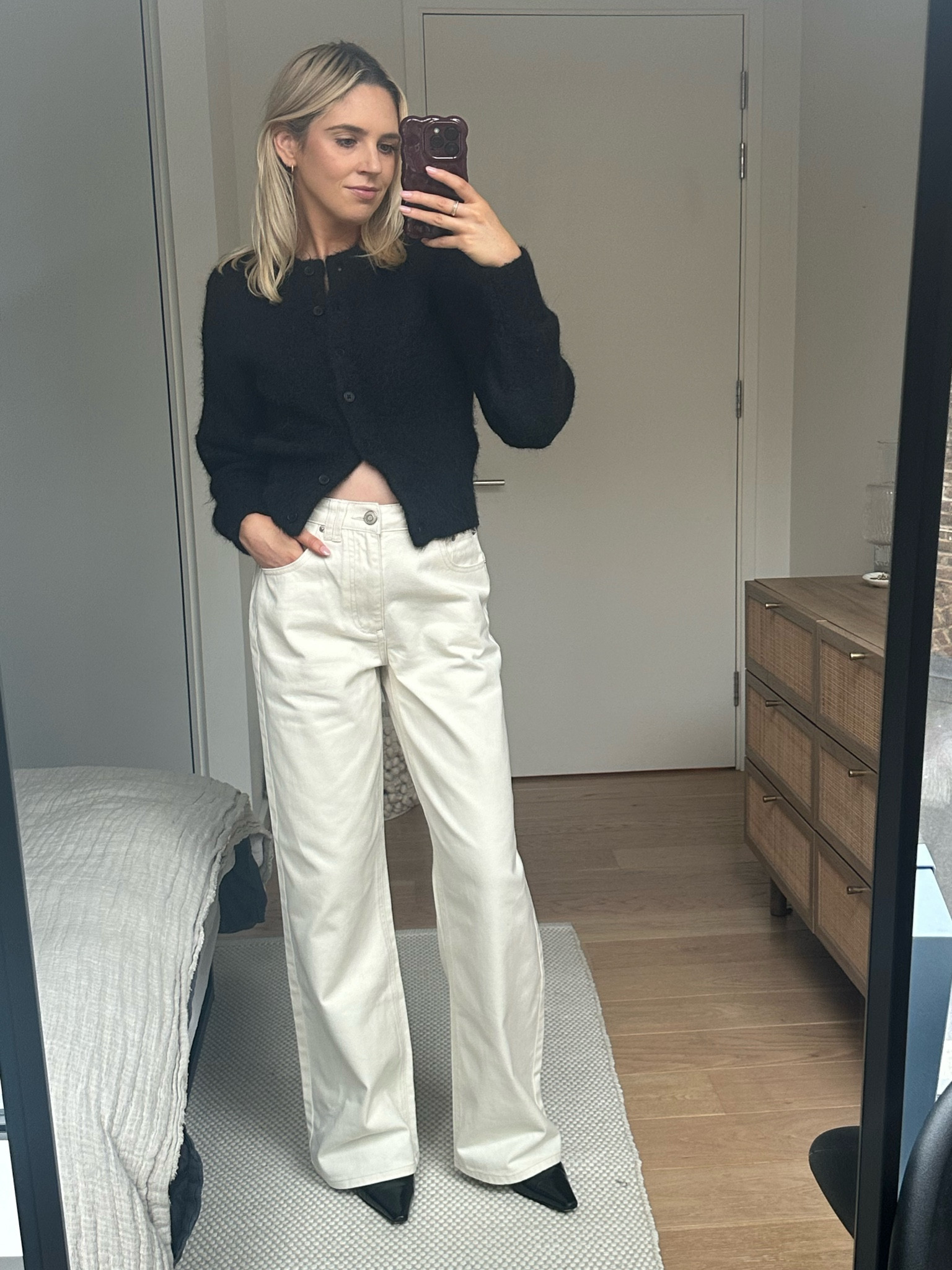 Weekend OOTD
Jeans size 6 - true to size
Cardigan size XS - true to size
Boots true to size

Autumn outfits, Dissh, Henne, Aussie labels 

#LTKautumn #LTKuk #LTKeurope