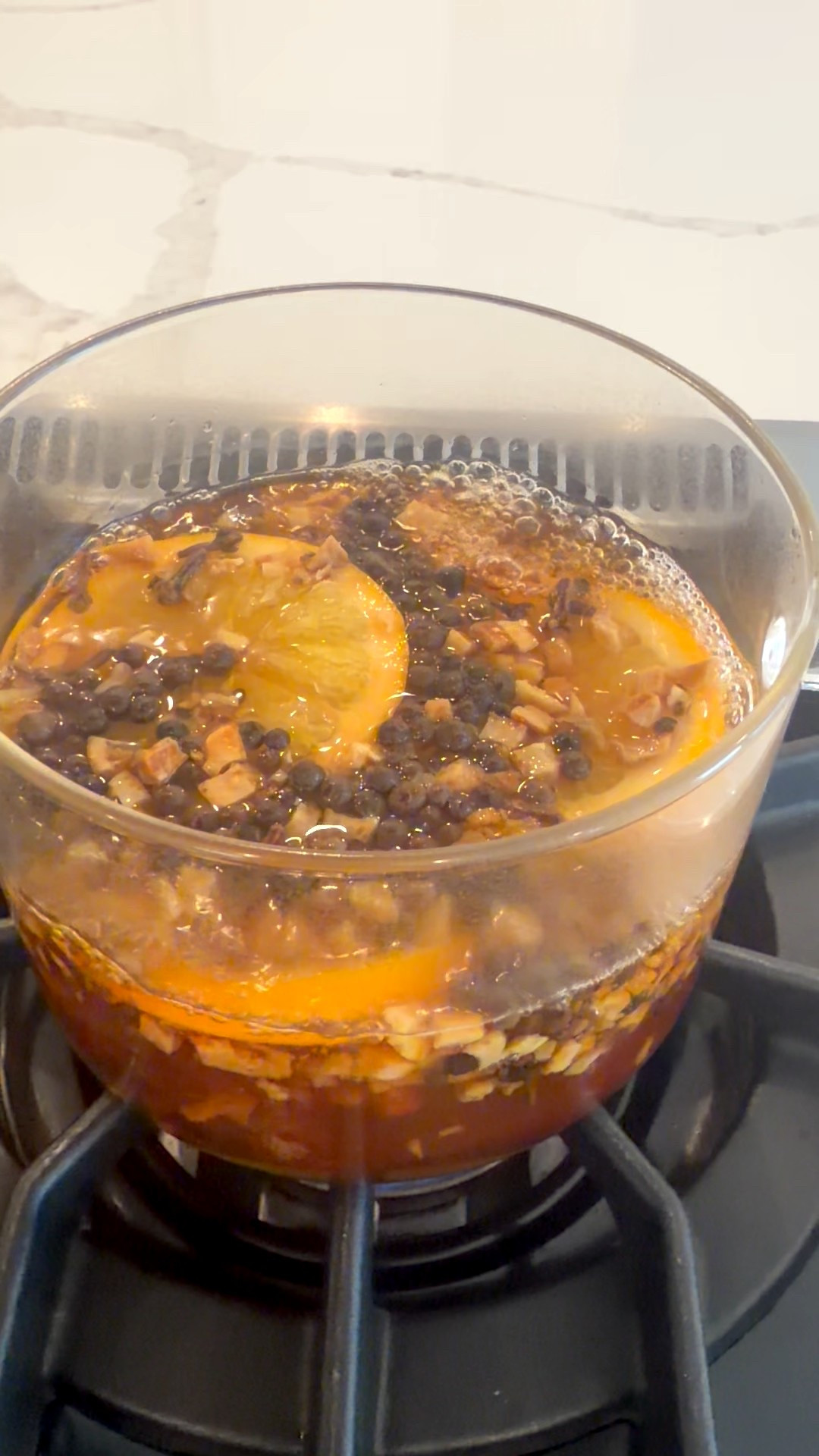 I walked into @williamssonoma last week and the entire store smelled like Christmas morning. They had a simmer pot in their test kitchen and I couldn’t grab the main ingredient fast enough.

Recipe:
Mulling spices (comment cozy and I’ll send you the exact link)
Three orange slices
4 cups of water
Splash of vanilla
Add all ingredients to a simmer pot. Summer all day on the stove, making sure to add more water throughout the day.


#LTKHome #LTKHoliday #LTKGiftGuide