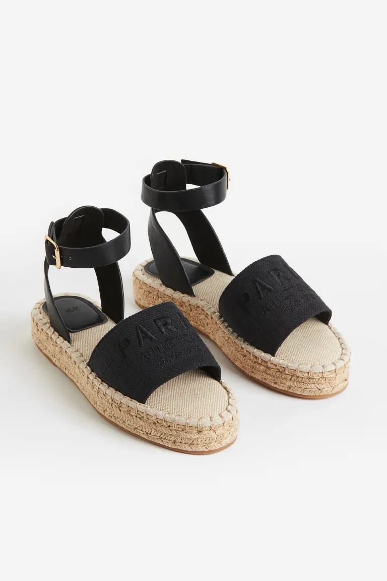 Espadrilles avec détail brodé | H&M (FR, IT, ES, PT, BE)