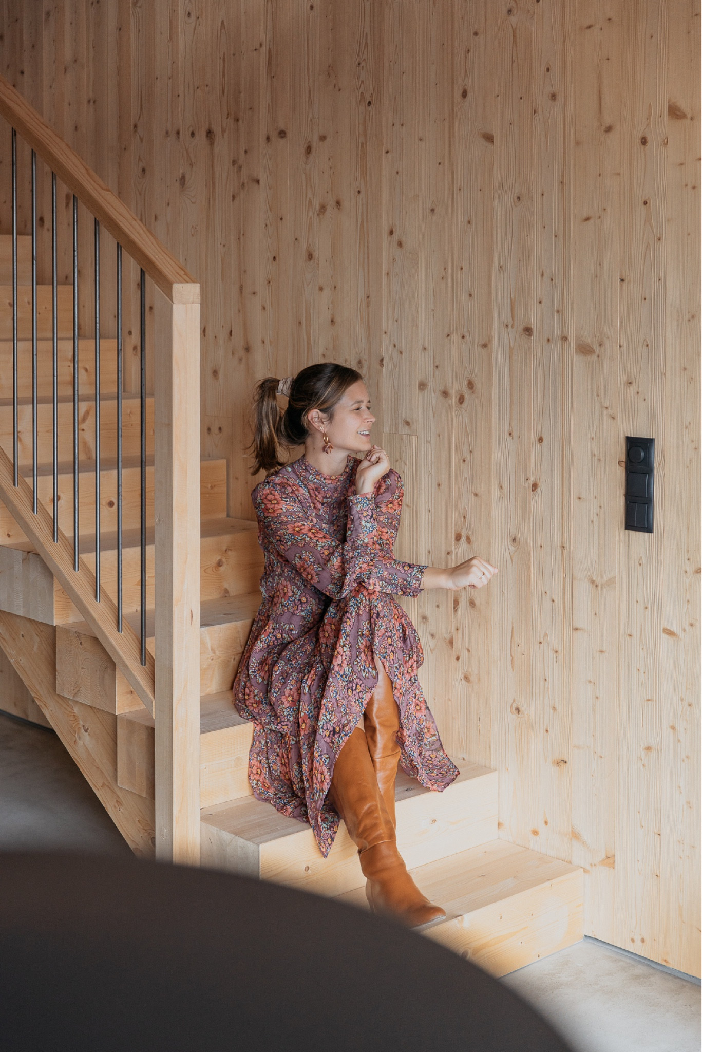 Vorfreude auf den Frühling: Blumenkleid von Sézane mit Camel Boots 

#LTKFind #LTKeurope #LTKSeasonal