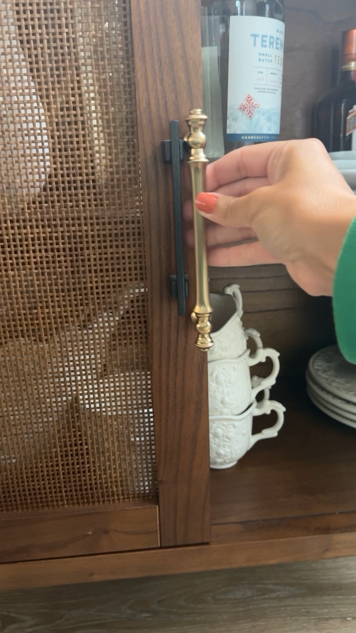 Cabinet and handles


#LTKVideo #LTKSummerSales #LTKHome