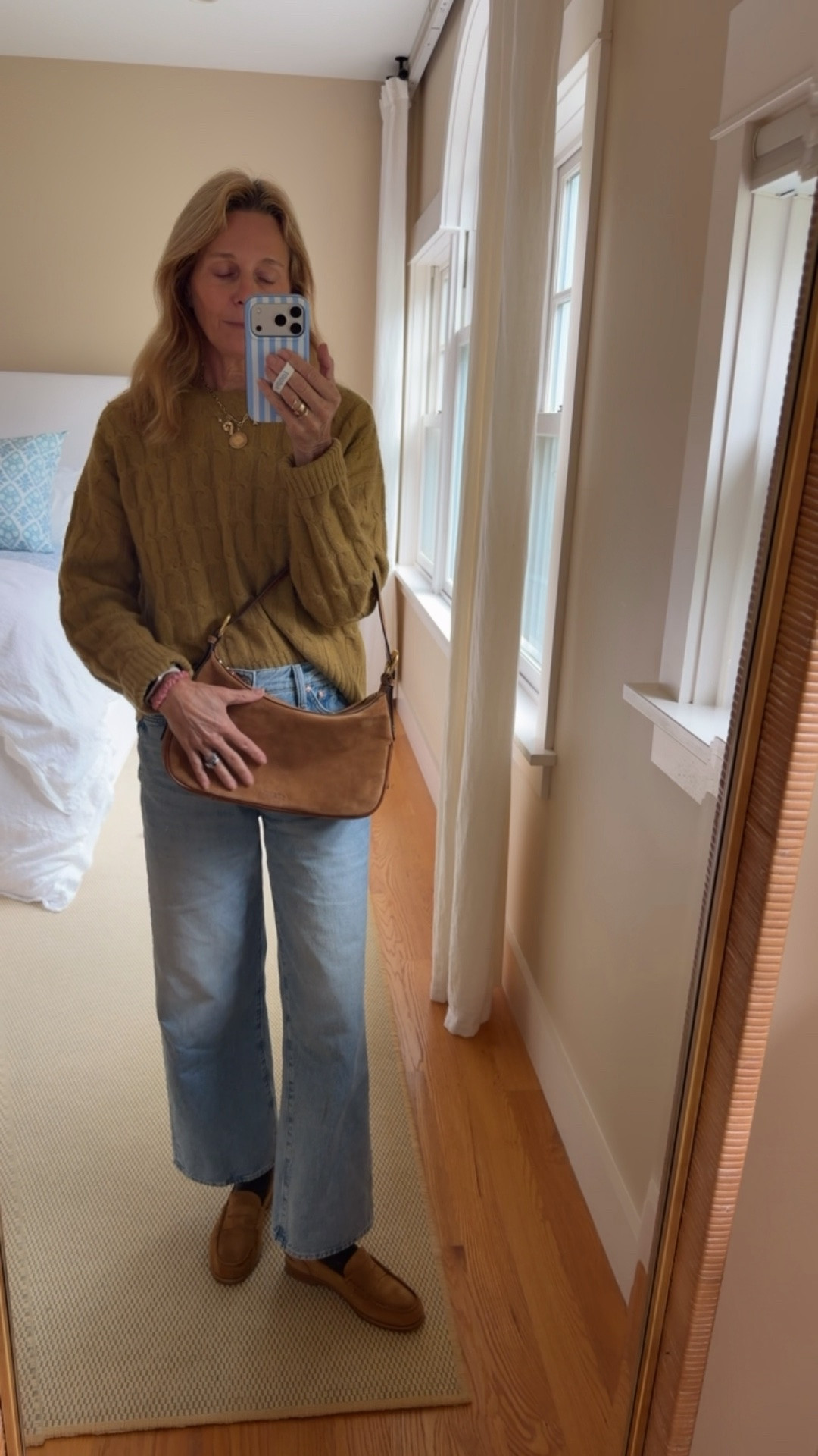 Beautiful suede bag use code FALL

#LTKgrwm #LTKootd #LTKdayinmylife