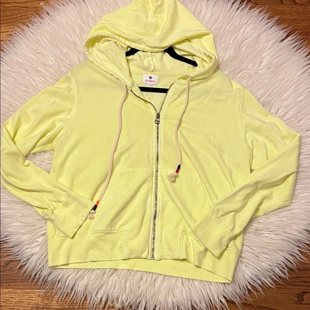 NWOT Women’s Sundry Neon Yellow Zip-Up Hoodie Size 1 | Poshmark