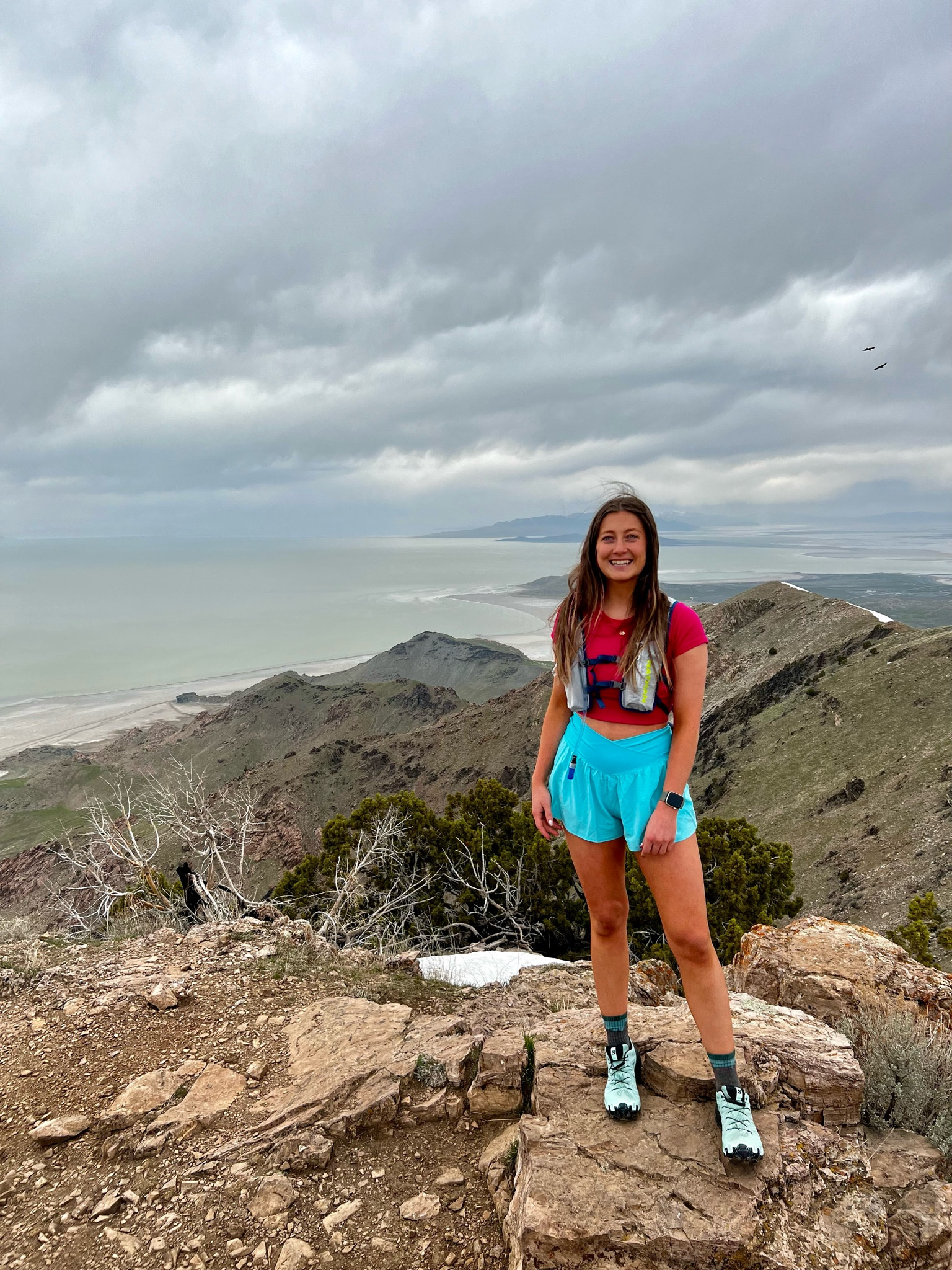 New spring birthday fit for a birthday mountain summit!! Aerie is my favorite brand for athletic wear. I typically wear a size medium in tops and bottoms. I like the compressed feel while also having stretch/comfort for trail running or hiking outside. All athletic wear on the Aerie site is on sale!! 
- These Salomon Speedcross 6 trail runner shoes have been a game changer for me this last year. I dozed up half a size (I wear a 9)#LTKfitness #LTKsalealert

#LTKActive