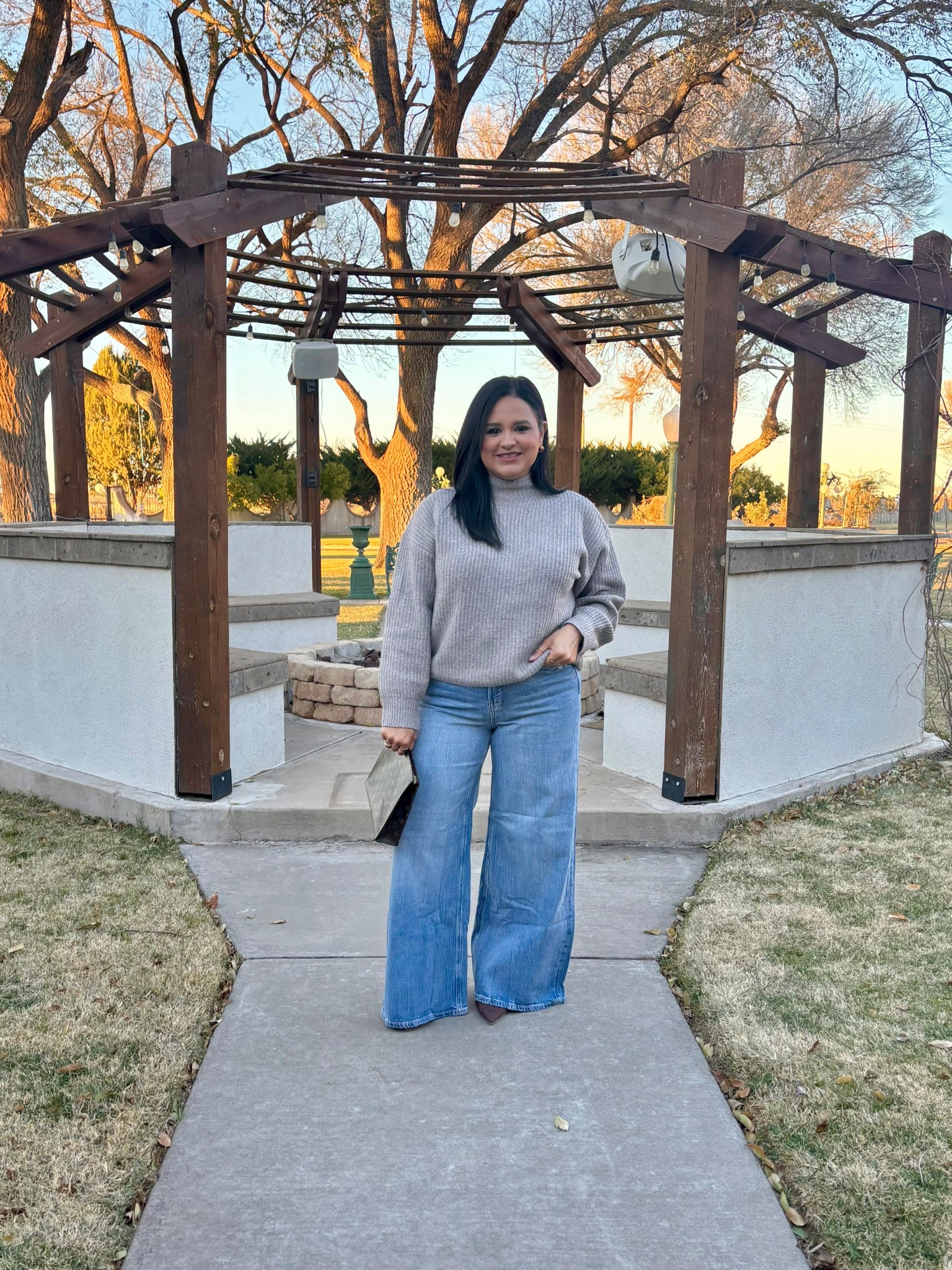 Old navy sweater and wide leg pants 

#LTKFindsUnder50 #LTKWorkwear #LTKMidsize