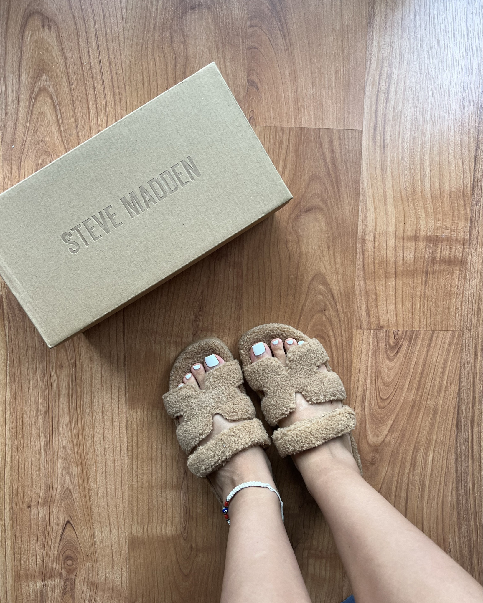 Omg dying for these fall slides and they are already on sale!! 🧸🍂 #fallslides #stevemadden #sale #backtoschool #comfyslide 

#LTKstyletip #LTKautumn #LTKsale