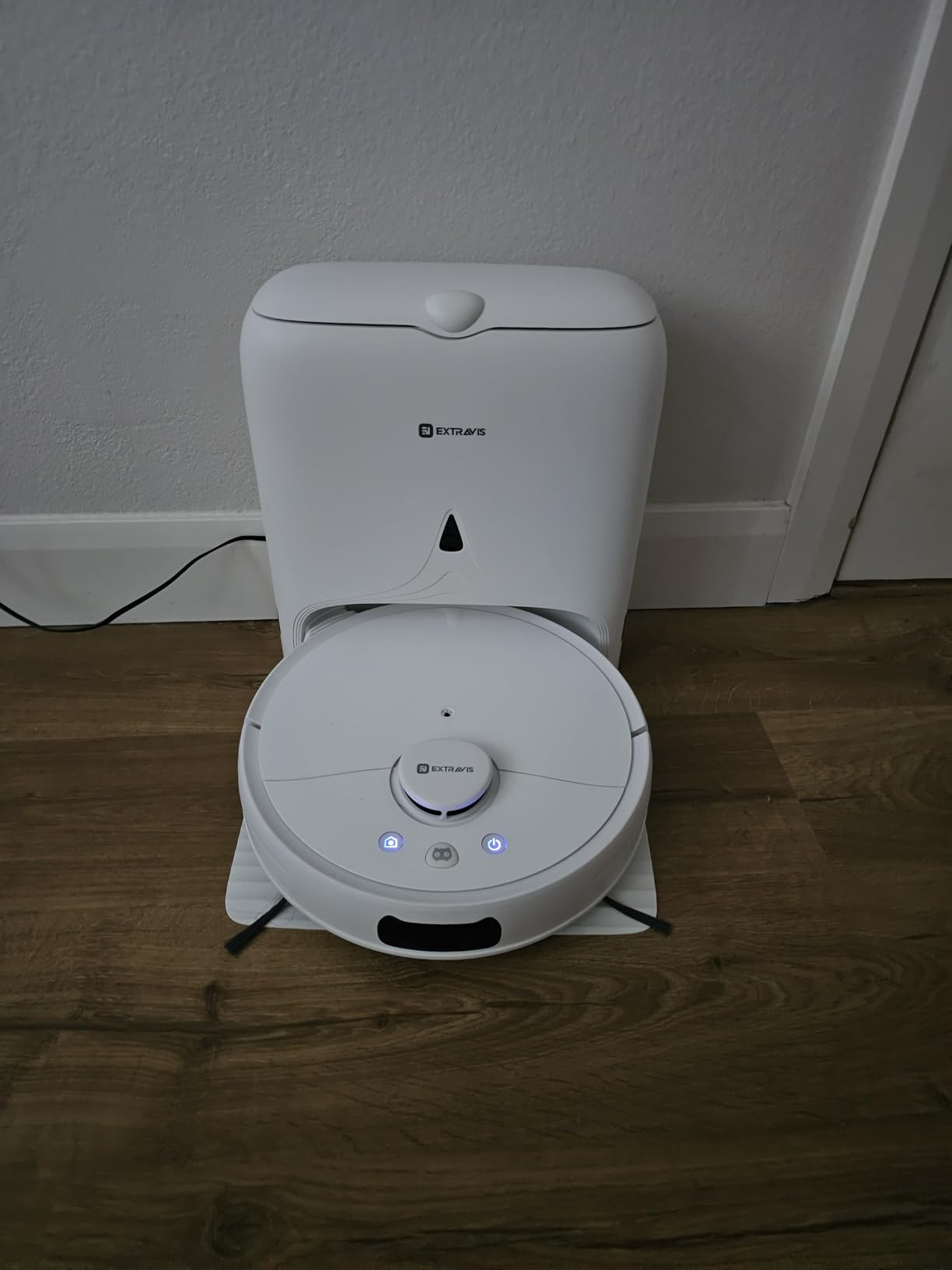 V5 Robot Vacuum and Mop, Self-Emptying Robotic Vacuum Cleaner, 8500Pa Suction, Pet Hair Tangle Cu... | Amazon (US)