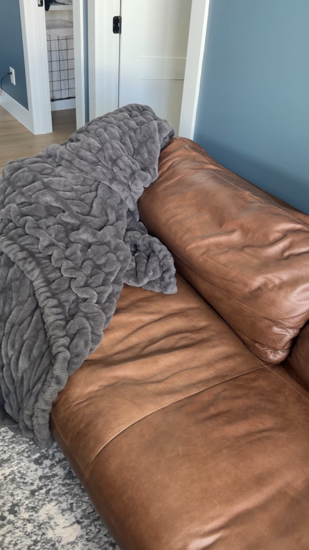 Amazon designer dupe

#LTKHome #LTKmomlife #LTKSaleAlert