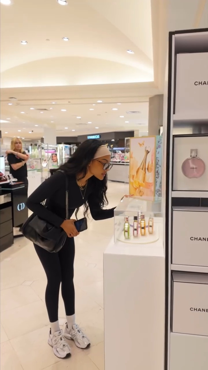 gifting made easy 💐✨ i stopped by @fashionctrpc to find the perfect Mother’s Day surprises—and i definitely left with some goodies! from dreamy perfumes at Macy’s to self-care favorites at Aveda and L’Occitane, this mall has it all. shopping IRL just hits different—grab your besties or fam and make a day out of it! 💝 #ShopAtSimon #SimonMalls #Sponsored #PentagonCityMall

#LTKSaleAlert #LTKGiftGuide #LTKBeauty