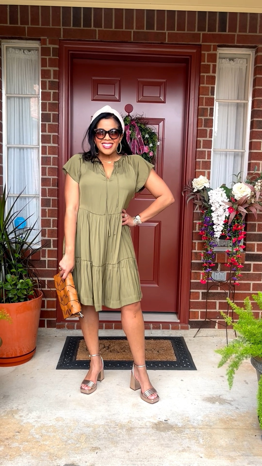 You can dress this comfy babydoll
dress up or down for fall. This is a cute teacher outfit or casual work look

#LTKStyleTip #LTKFindsUnder100 #LTKWorkwear