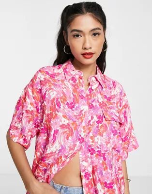 ASOS DESIGN short sleeve shirt with double pockets in pink floral print | ASOS (Global)
