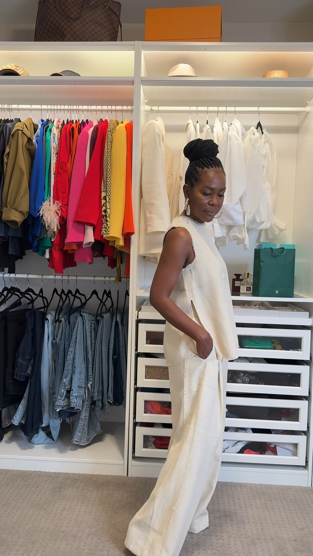 @HM! Great Find✨
You know that feeling when you stumble across something way better than expected? Yeah, that just happened. @HM came through with a gem — stylish, versatile, and surprisingly affordable. Didn’t plan on buying anything, but this was too good to pass up.



#LTKSummerEdit #LTKWorkwear #LTKU