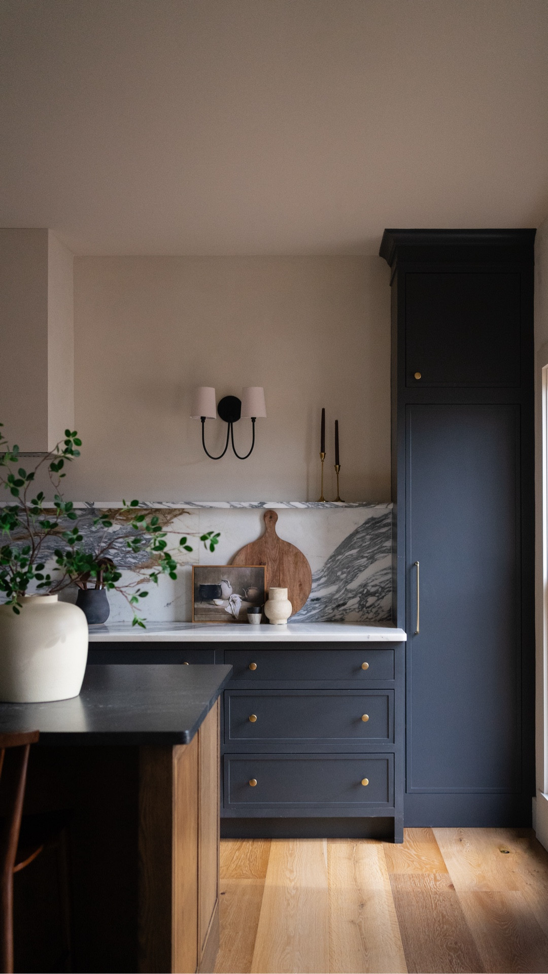 I’ve been working on this kitchen all year, and I’m so happy to finally share the finished space with you. Every detail has a story, and I can’t wait to walk through it all together 🤍

modern traditional kitchen, custom kitchen design, neutral kitchen palette, timeless kitchen style, designer kitchen details, kitchen island inspiration, custom range hood, marble countertop kitchen, elevated everyday kitchen, family friendly kitchen design, classic kitchen with modern touches, high end kitchen finishes, home renovation inspiration, Shelley Bates Home kitchen

#LTKHome #LTKSaleAlert
