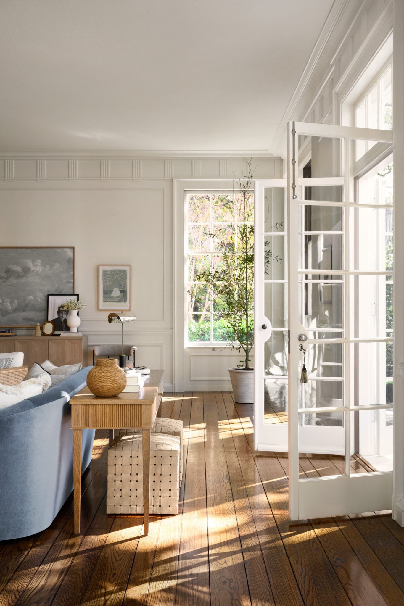 While we love a moody aesthetic, it’s the season for light and bright! Here’s how we’re transitioning our spaces for warmer weather  

#LTKSeasonal