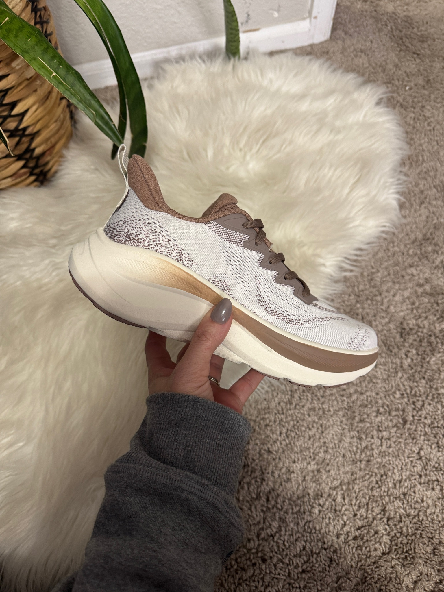 Walking sneakers from amazon, so comfortable and breathable! Perfect for long walks or long periods of standing. Runs half a size big! 



Amazon outfits, fall outfit inspo, outfit ideas, casual outfits amazon, amazon outfits every day, outfit ideas 2026, fall outfits, fall outfits Amazon, midsize fall outfit inspo, petite outfits for fall, Amazon fall fashion, casual fall style, trending fall fashion, October outfit ideas, autumn outfits, fall fashion hauls, early prime day deals

#LTKootd #LTKActive #LTKSaleAlert