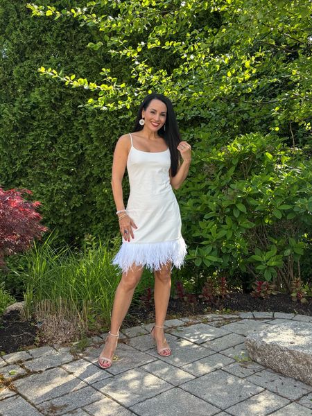 White dress with feather trim

#LTKStyleTip #LTKSaleAlert #LTKWedding