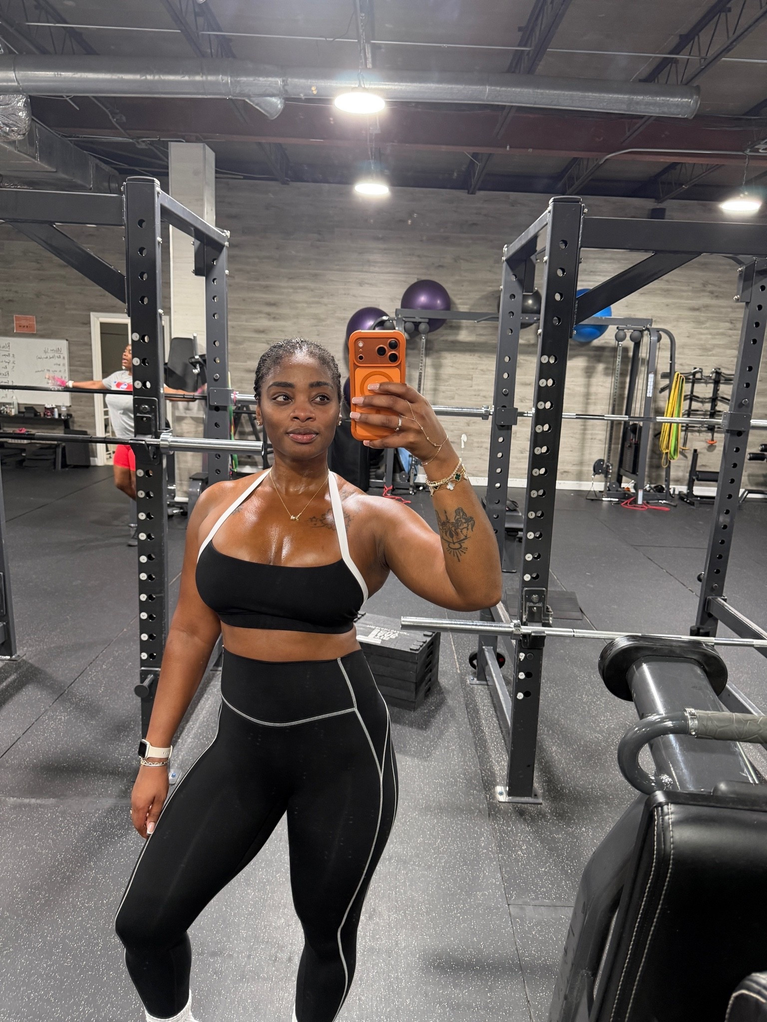 Bomb workout set under $50!!

#LTKootd #LTKActive #LTKfitnessgoals