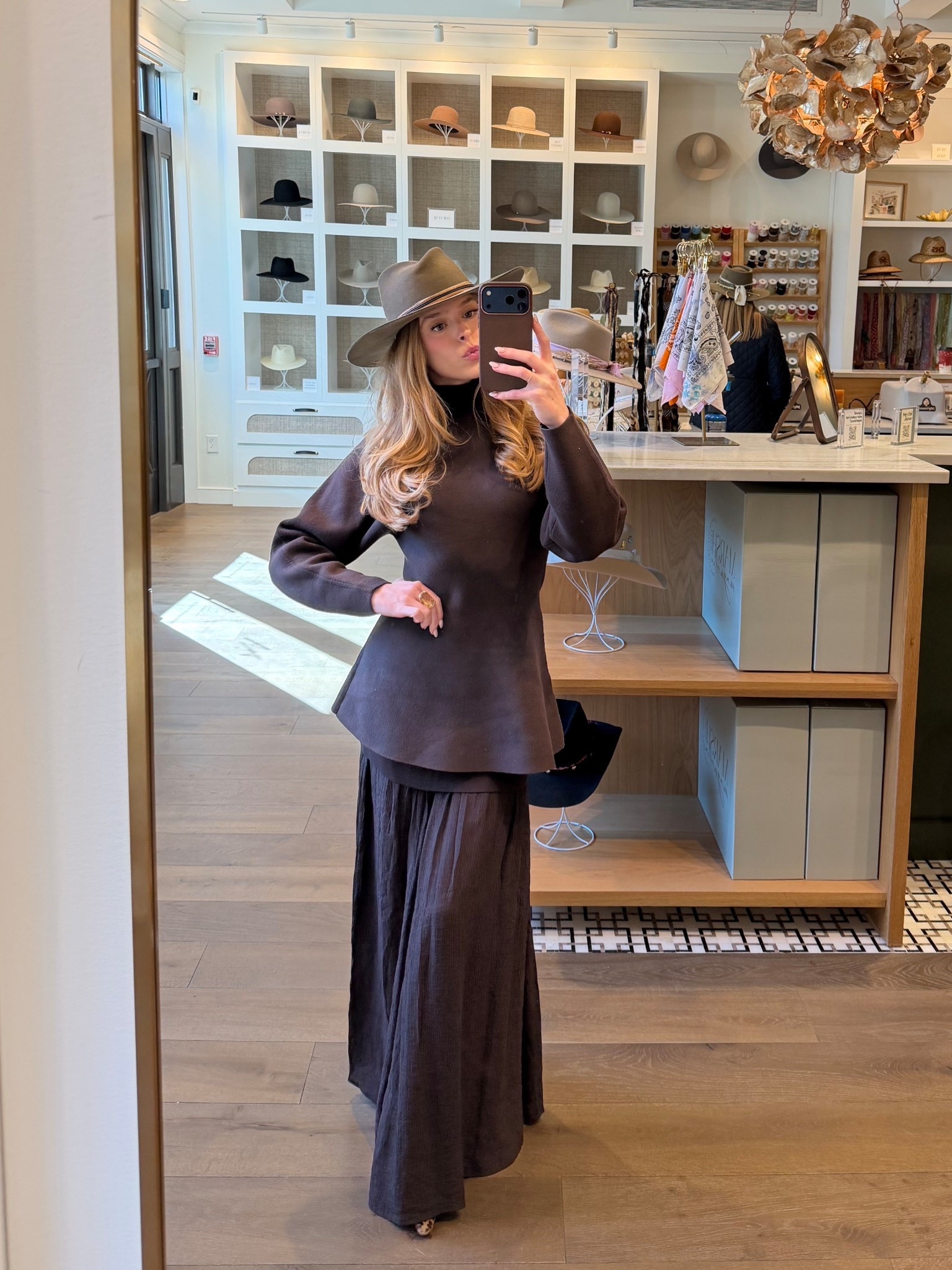 A fun workday ootd!!! 👒�he's

#LTKootd #LTKdayinmylife #LTKWorkwear