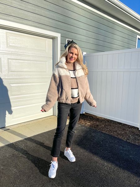 This sherpa jacket is amazing! Thick and soft!

Winter outfit, Abercrombie jacket, striped sweater, black jeans, white sneakers 

#LTKstyletip #LTKSeasonal #LTKunder100