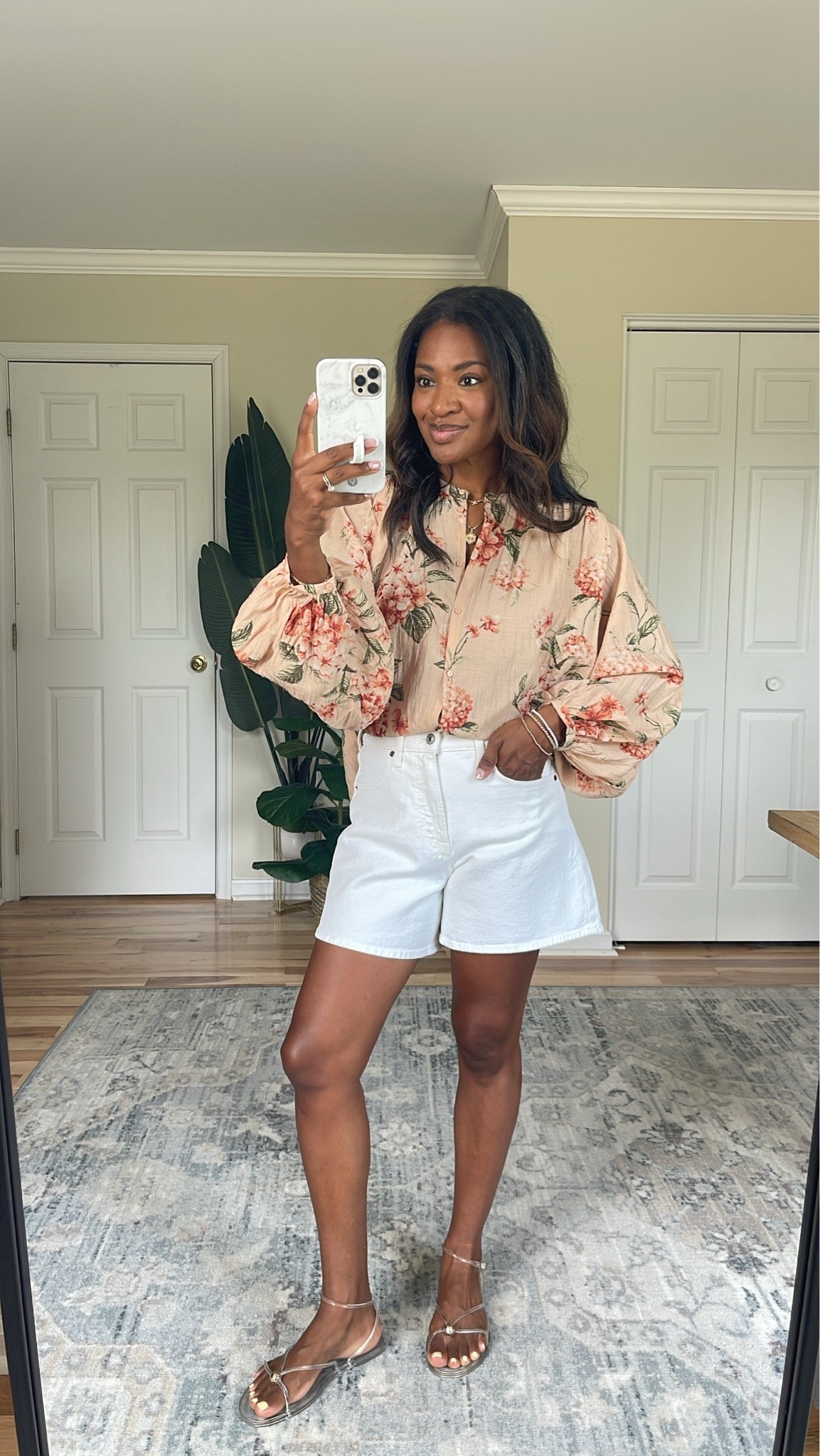 Wearing a small in the top. Size 27 regular in the shorts

#LTKgrwm #LTKootd #LTKOver40