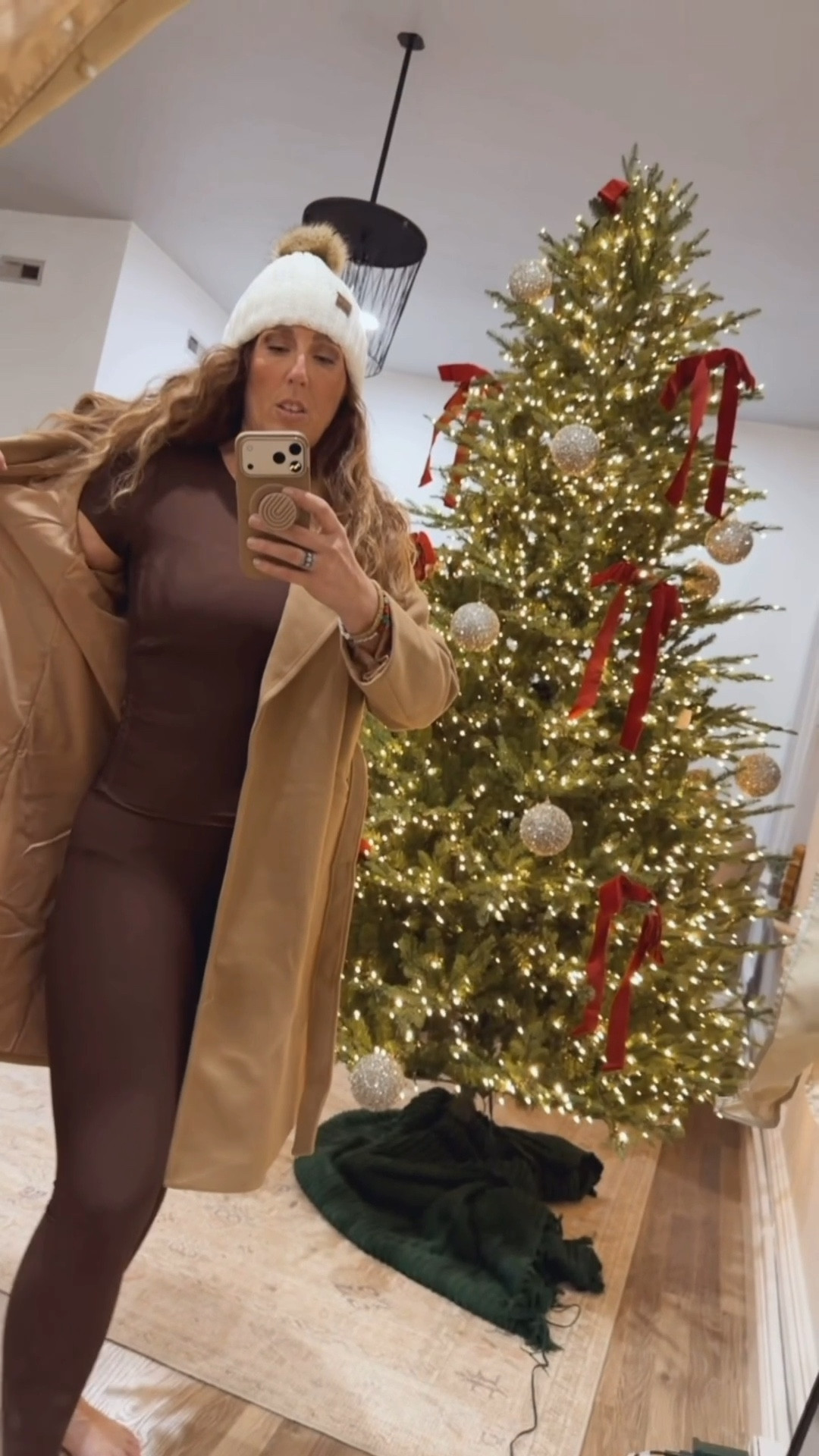 Christmas in NYC- Day 1! Theme: Travel outfit

I kept it neutral and comfy. I thought about bringing a heavier coat but there was no more room in the bag for anything 🤣

#LTKHoliday #LTKootd #LTKTall