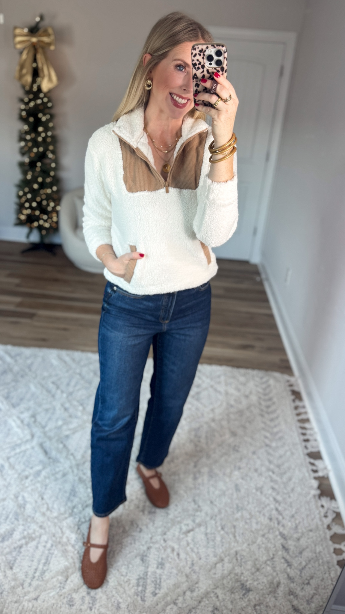 Weekend Walmart Wins try on
Sherpa & corduroy half zip- small, if between sizes, go up 
Ankle jeans- 2

#LTKmomlife #LTKFindsUnder50