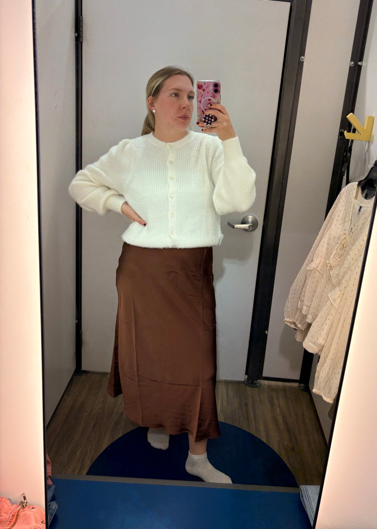 Old Navy Try On 🍁

Sweater: size L
Skirt: size M

#LTKFindsUnder50 #LTKMidsize #LTKSeasonal