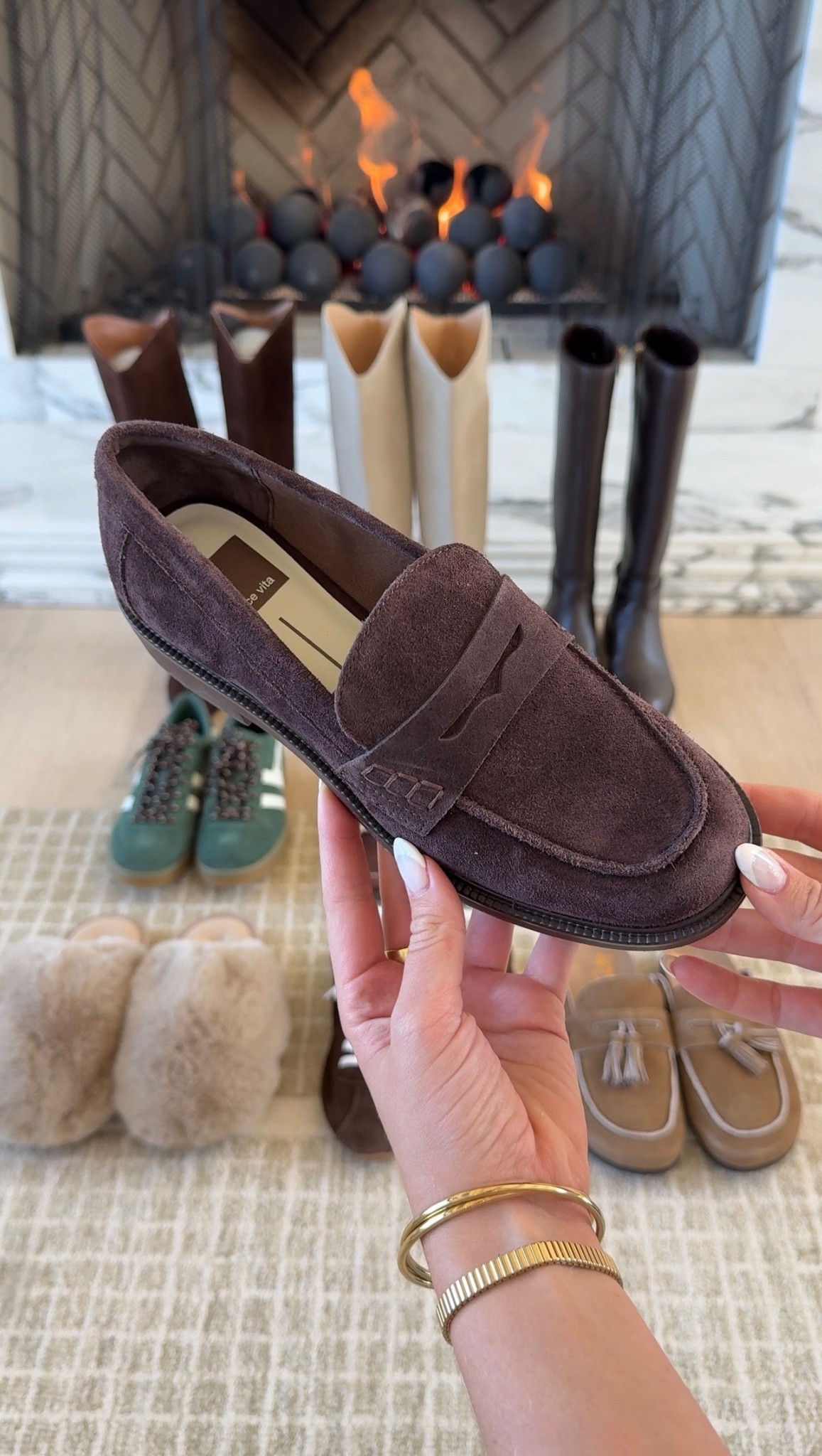 Brown suede loafers for fall 🤎

Dolce vida, fall shoe, women’s fall shoe, brown loafer, suede loafer, Nordstrom, Amazon fashion 

#LTKShoeCrush #LTKSeasonal #LTKStyleTip