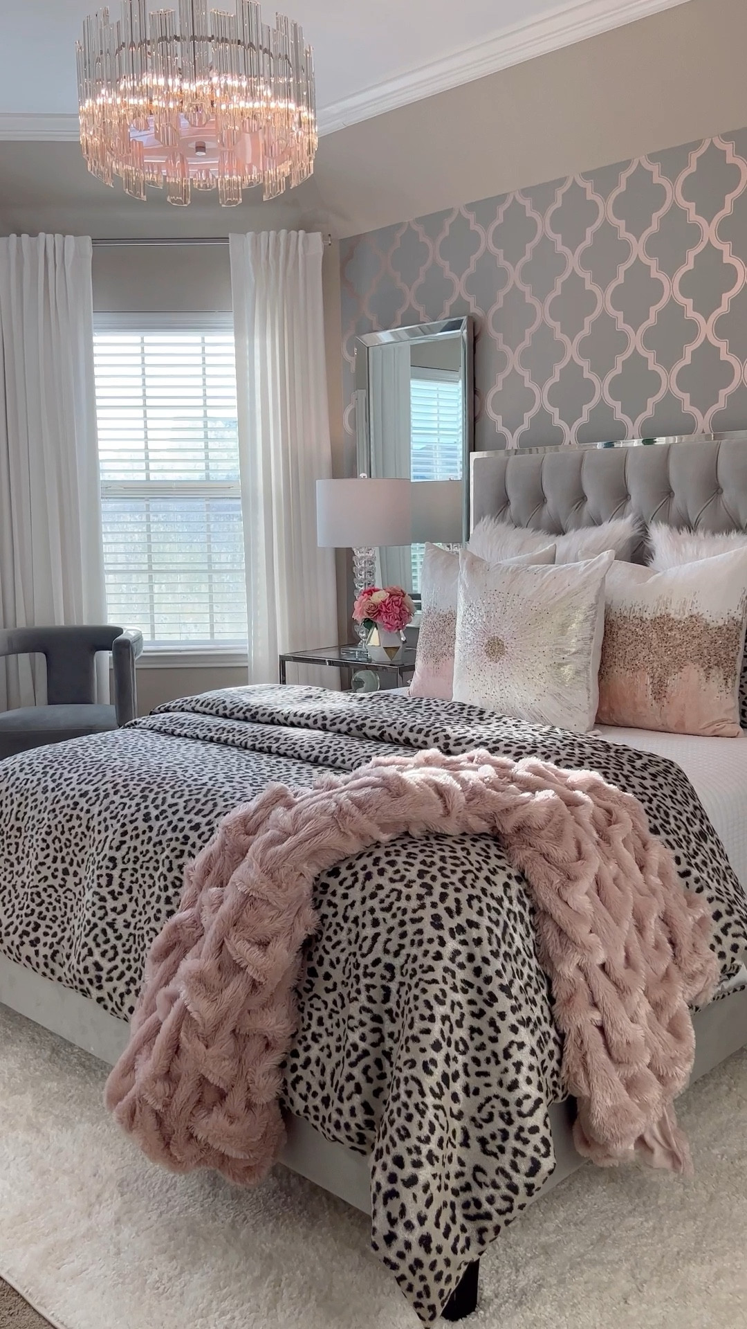Shop items in this bedroom on sale #homedecor #homesale #bedroomfurniture #ltkhome

#LTKFind #LTKxPrimeDay #LTKsalealert