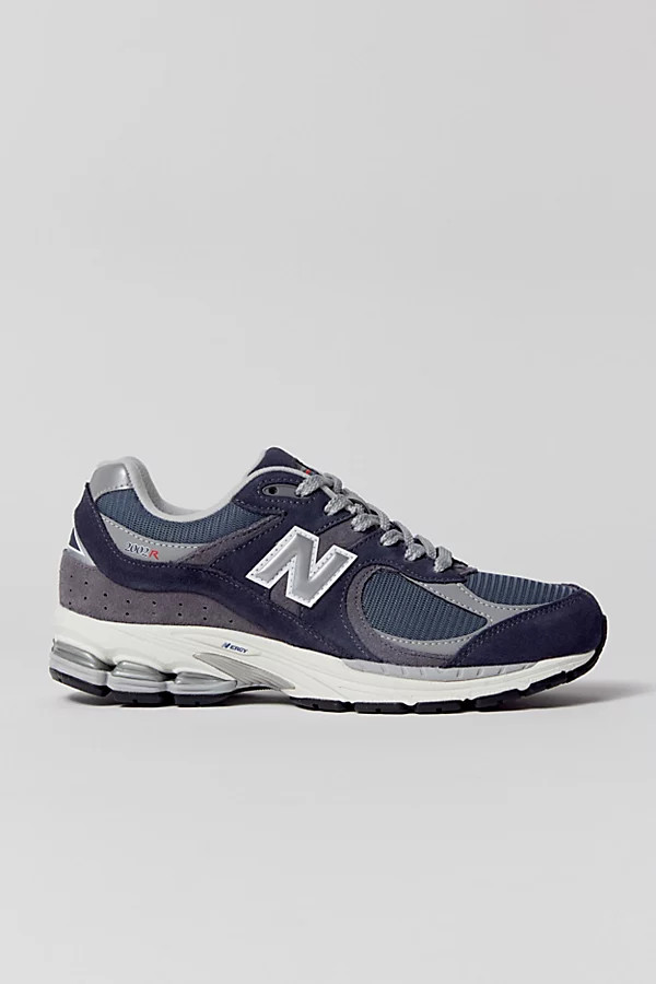 New Balance 2002R Sneaker | Urban Outfitters (US and RoW)