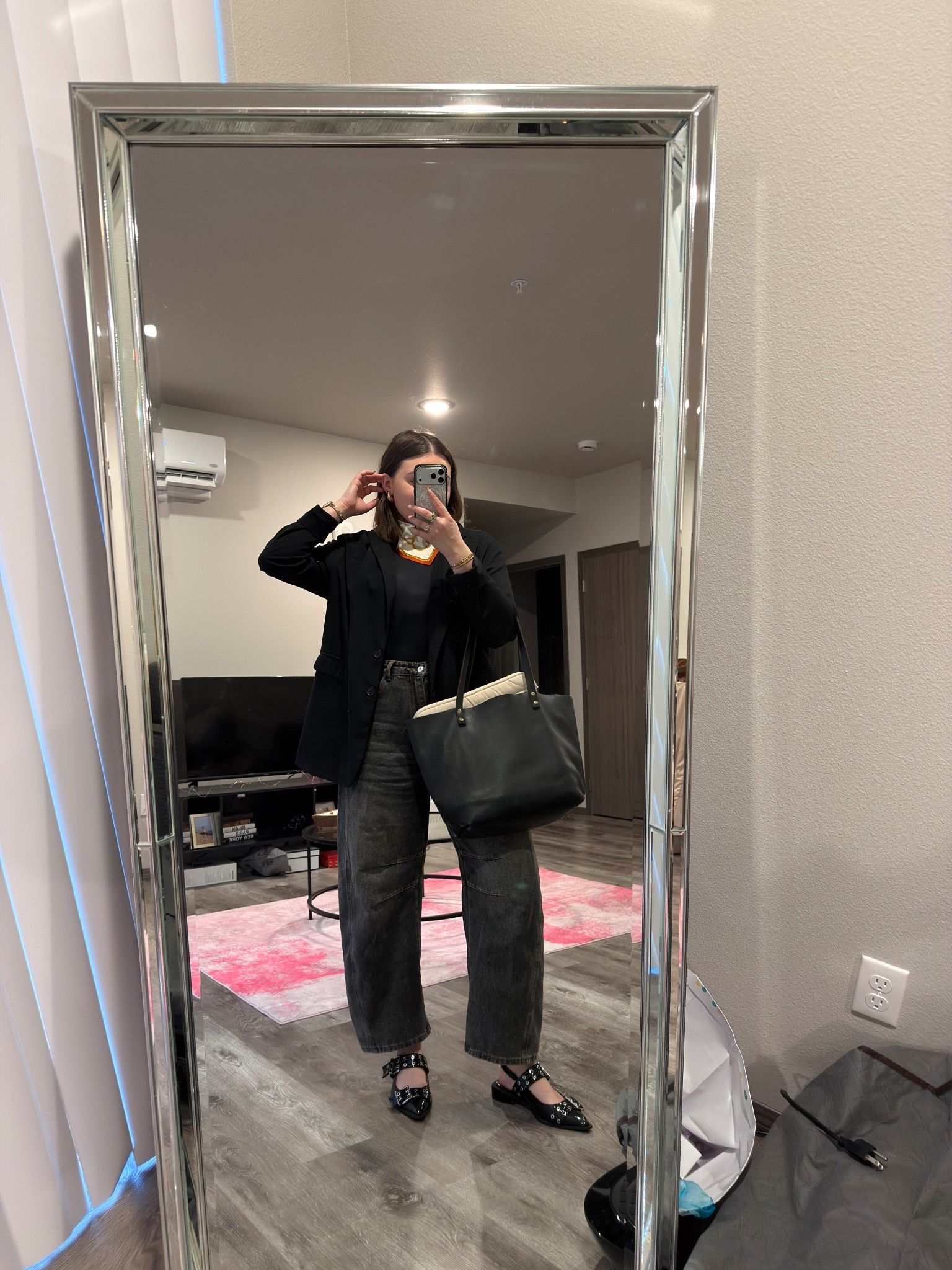 Business casual outfit for work! I volunteered at a career fair and wanted to be comfortable yet professional 🖤

I’m wearing a L blazer, M bodysuit, size 14 jeans and size 9 flats 

#LTKWorkwear #LTKootd #LTKMidsize