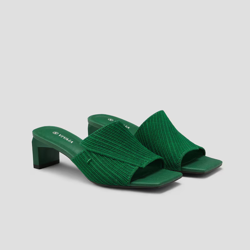 Square-Toe Block Heel Slides (Jade) | VIVAIA