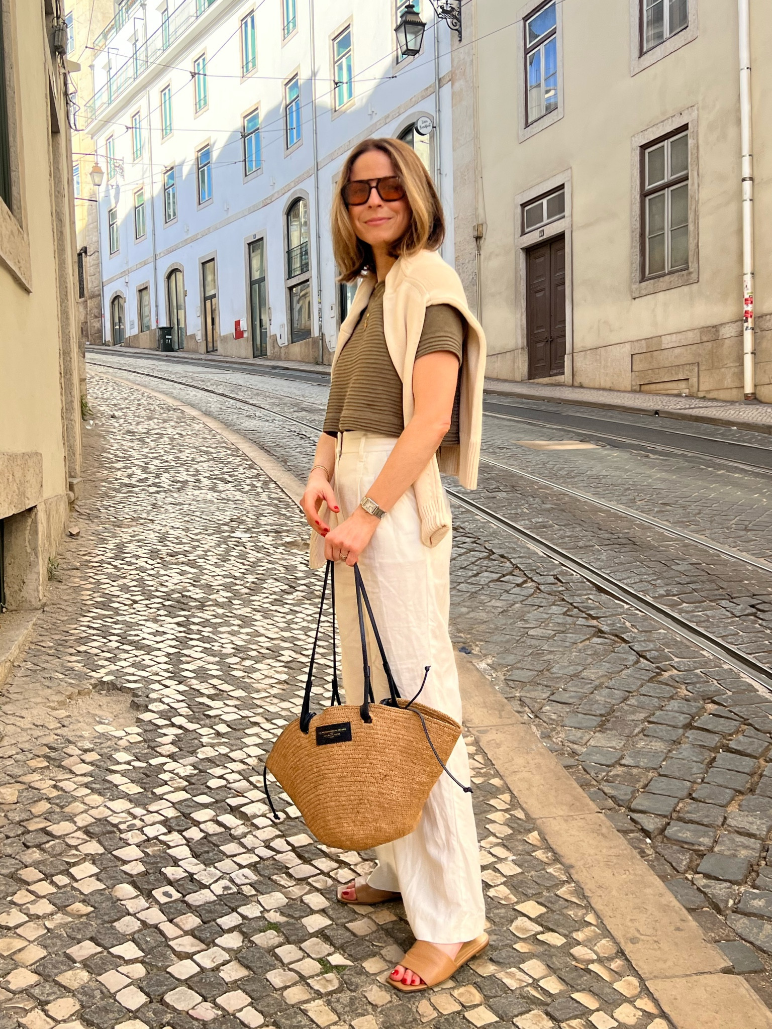 Minimal chic spring/summer outfit inspo
White linen trousers aritizia
Olive green knit cropped shirt banana republic old
Vehla retro sunglasses 
Sezane bag 
Aeyde Anna sandals 


#LTKshoecrush #LTKstyletip