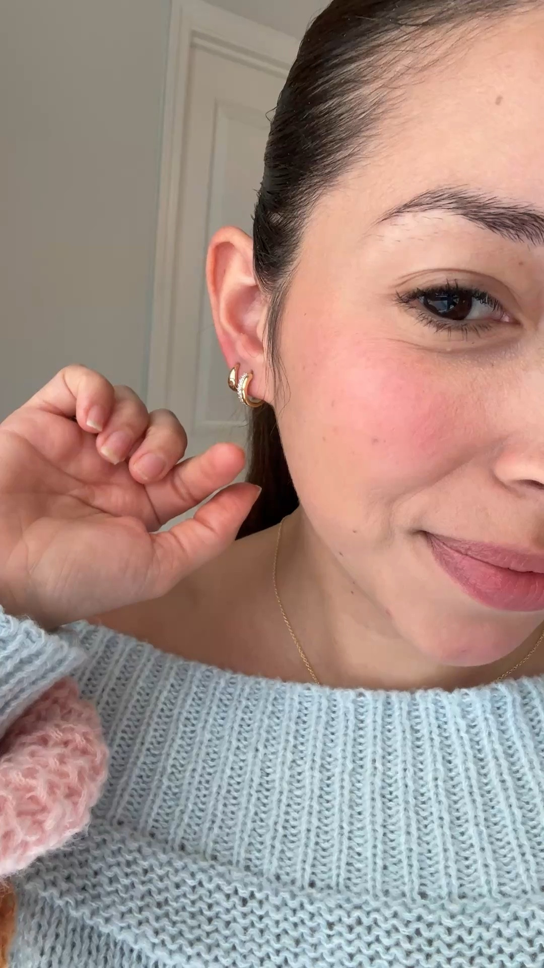 The cutest Huggies from Ana Luisa! They’re still having the sale and these pieces are amazing they will last forever and are beautiful !

#LTKSaleAlert #LTKFindsUnder100 #LTKBeauty