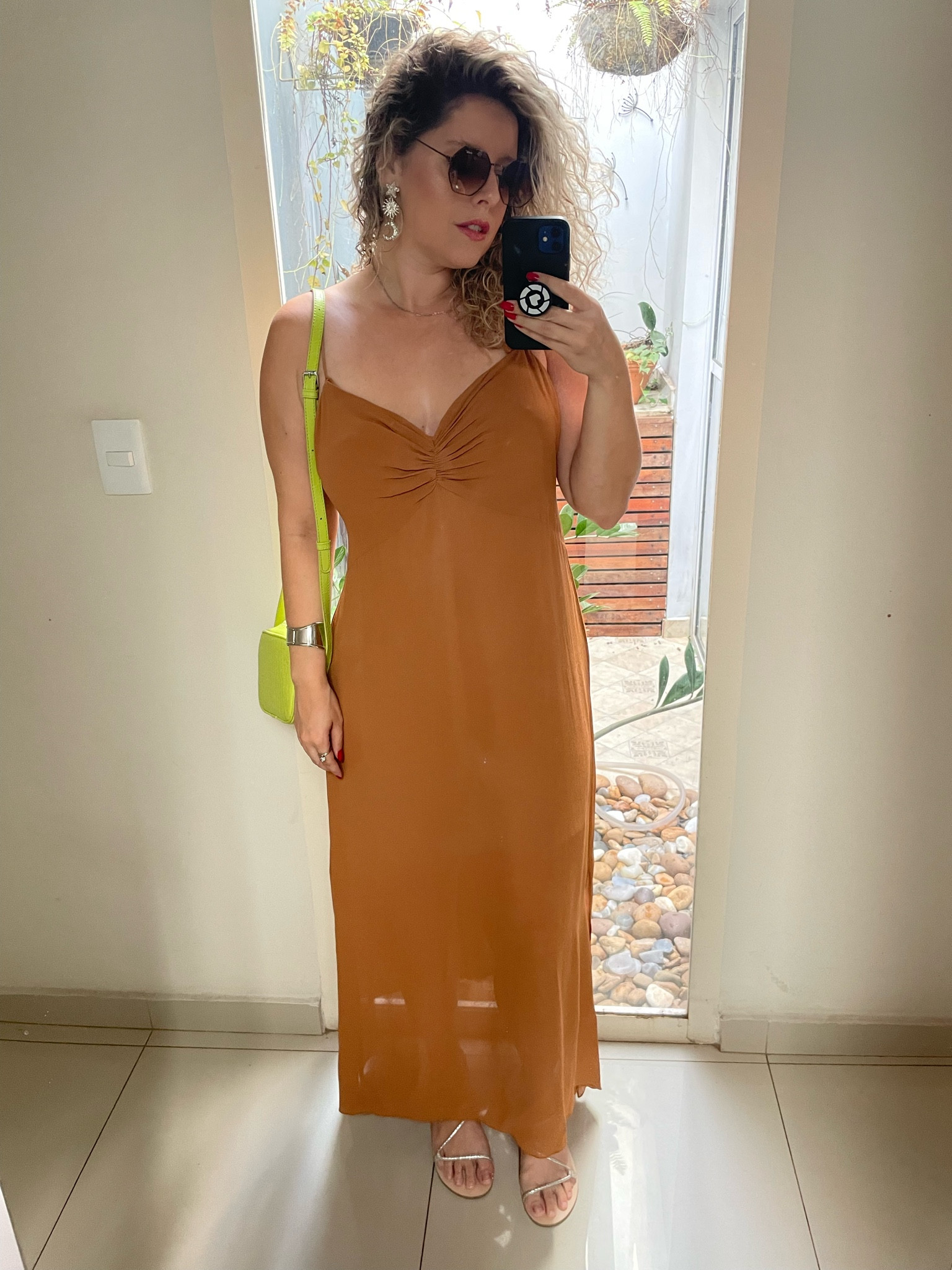 Look perfeito temos e...
Tem cupom de desconto: THAIS10 
Valido pras marcas : Animale Jeans , Farm , Cris barros, A.brands, NV , Maria Filó, Foxton, Fábula e FYI
Acesse o site através do produto aqui em baixo para valer seu cupom 👇🏻

Eu estou usando tam 44 pra ficar bem soltinho o 42 serviria certinho ! 


#LTKcurves #LTKstyletip #LTKbrasil