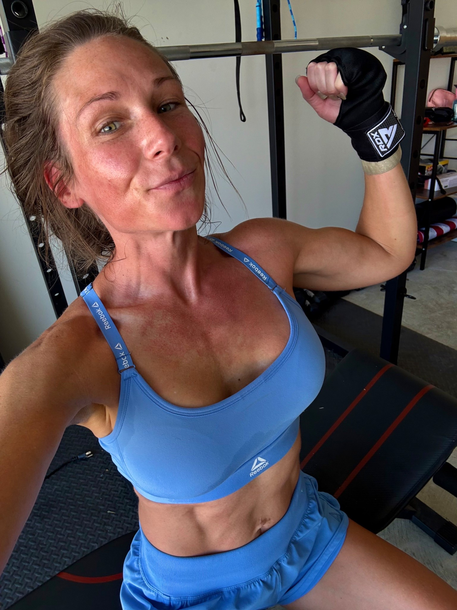 The most affordable workout attire that is great for low and high impact workouts

#LTKFindsUnder50 #LTKActive #LTKfitnessgoals