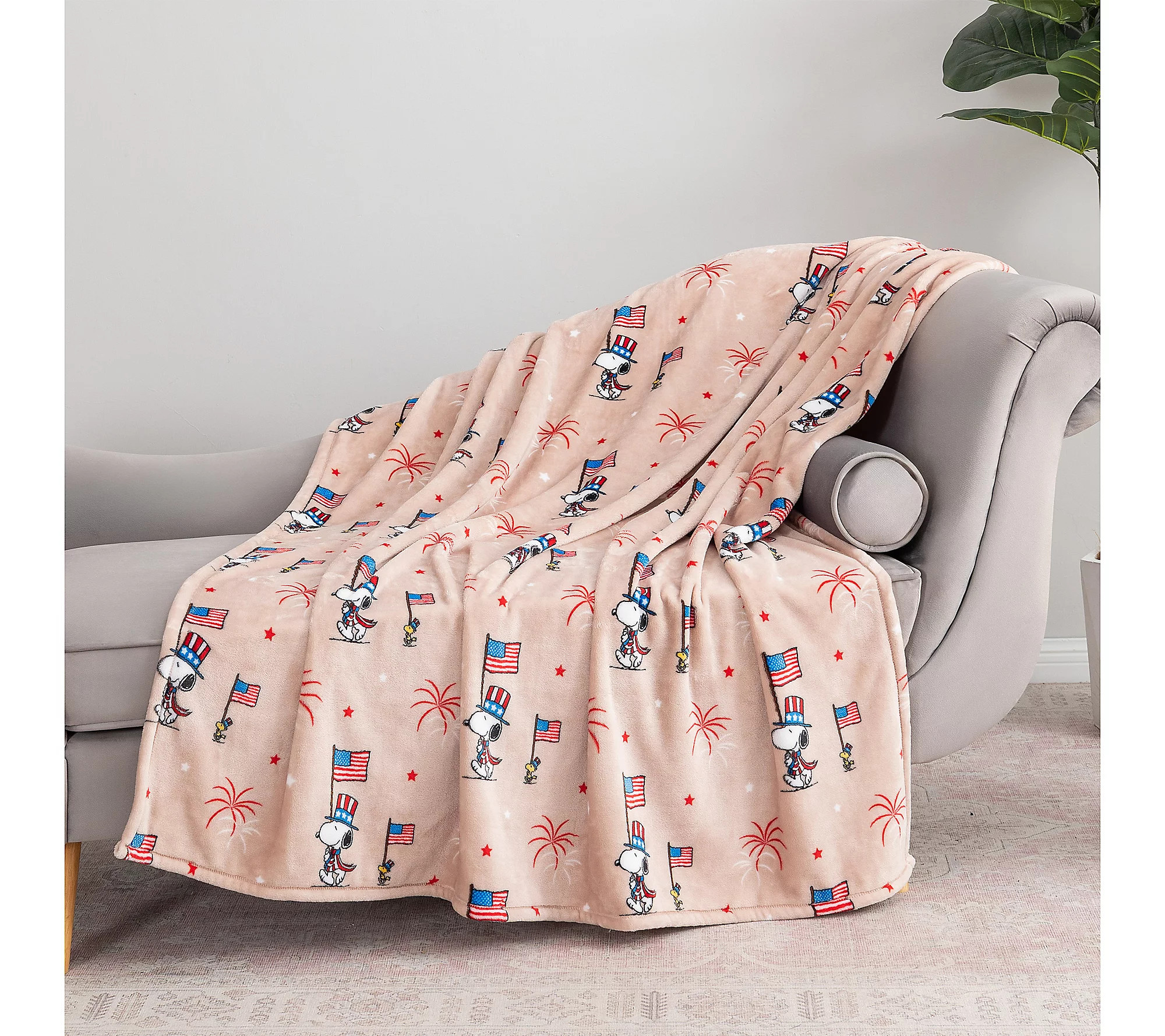 Berkshire Peanuts Americana 55x70 Velvetsoft Throw | QVC