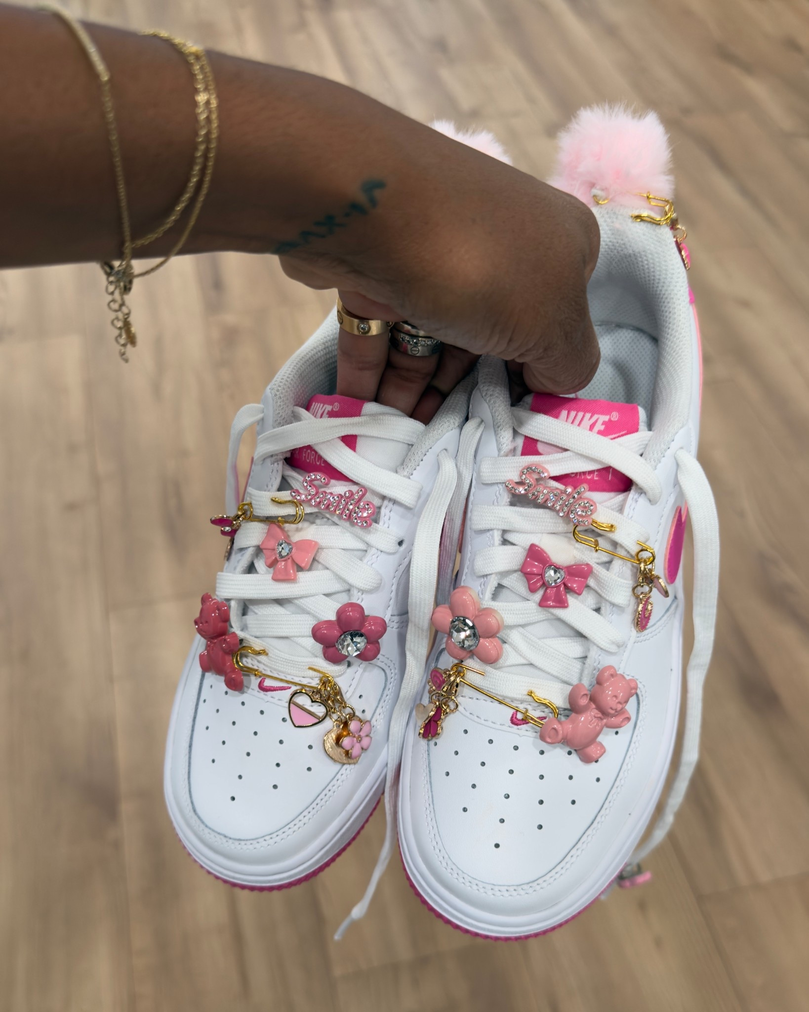 I’ve become addicted to adding charms to Ava’s sneakers!

Sooooo cute 

#LTKShoeCrush #LTKKids #LTKFindsUnder100